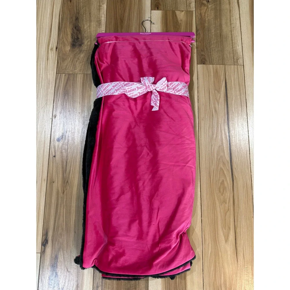 Juicy Couture Pink Black Faux Fur Reversible Plush Throw Blanket Rhinestone Logo